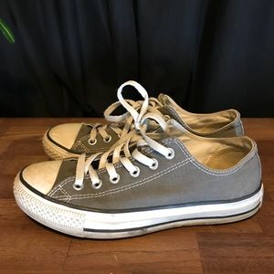 Gray converse size 5.5